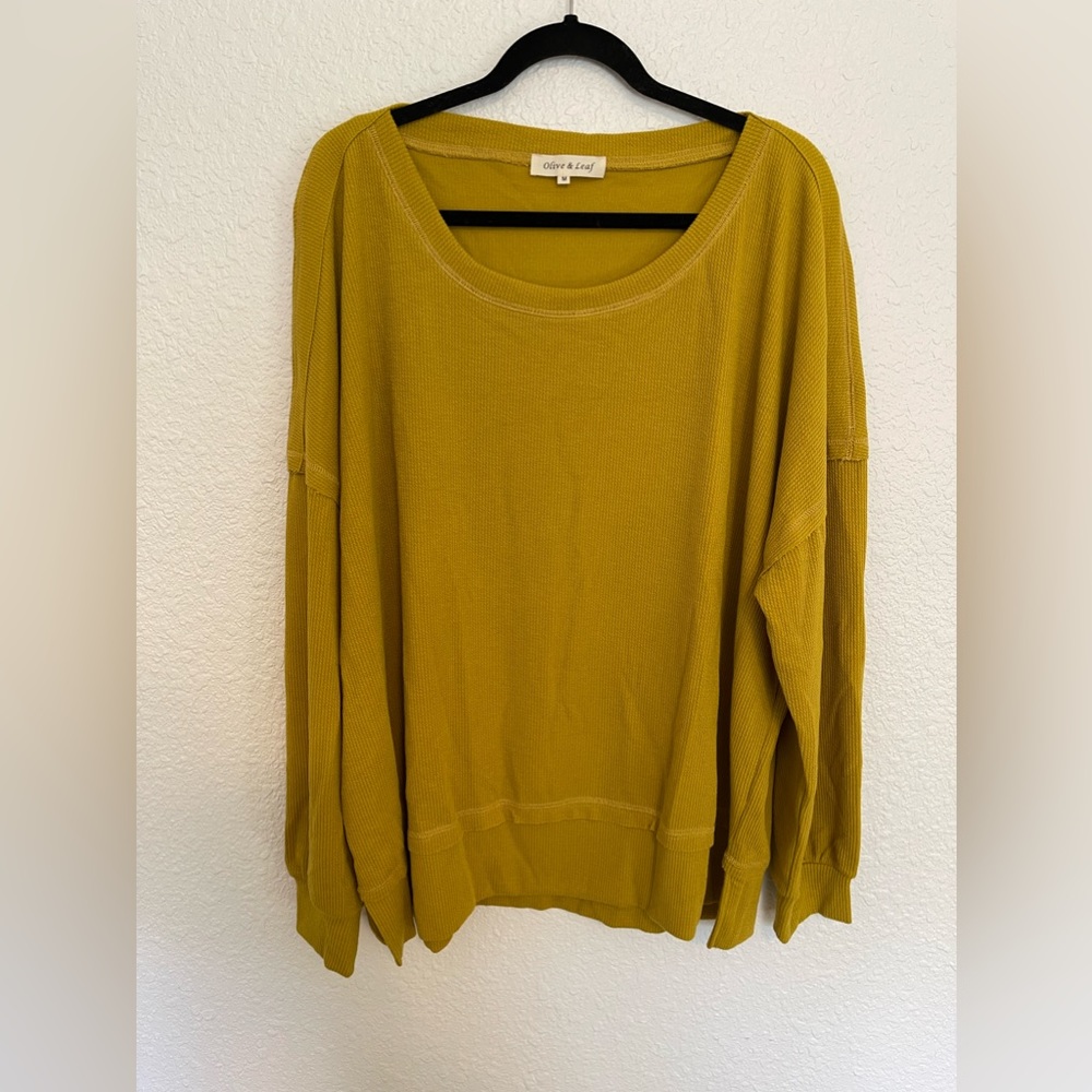 NWOT BEAUTIFUL Sweater - This color is AMAZING 🤩🫶🏼